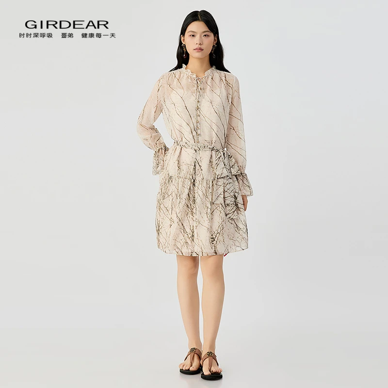 哥弟 甜美小荷叶领子及膝长袖连衣裙150045