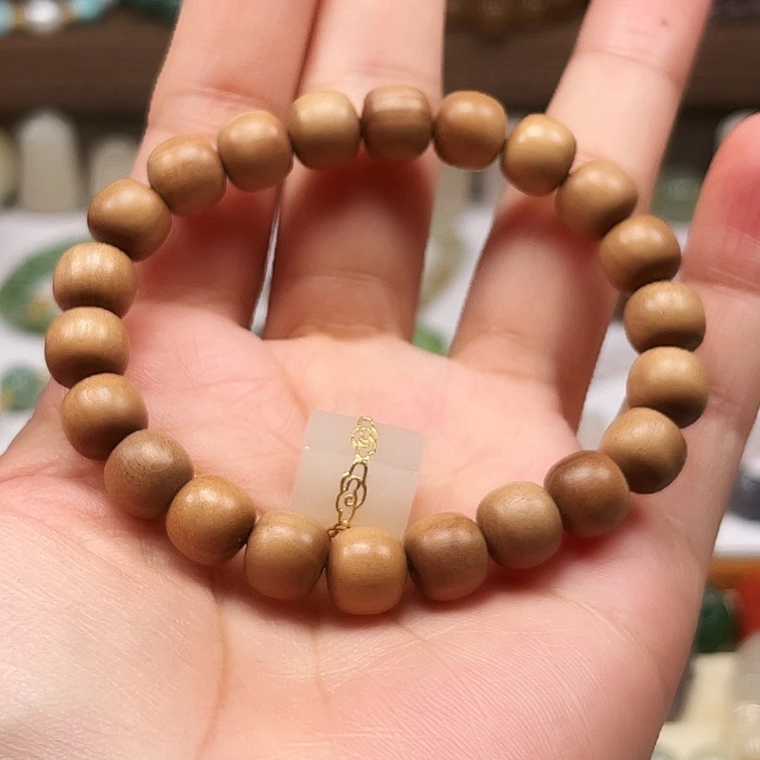 杨***风檀香木其他老山檀香