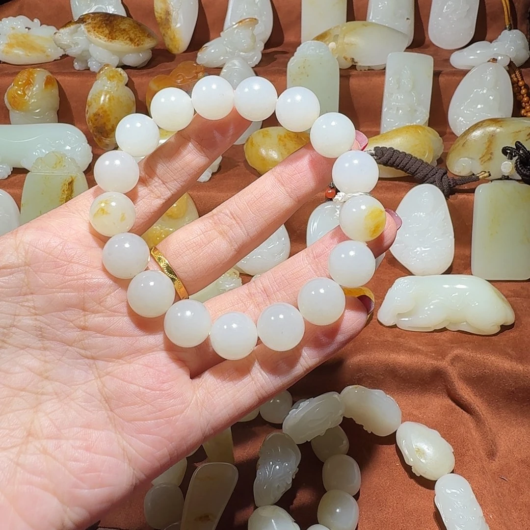 用***8和田玉未镶嵌手链