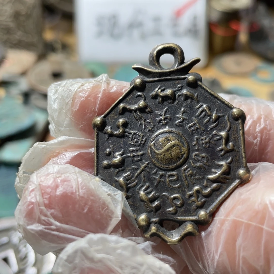 铜现代工艺品学习币