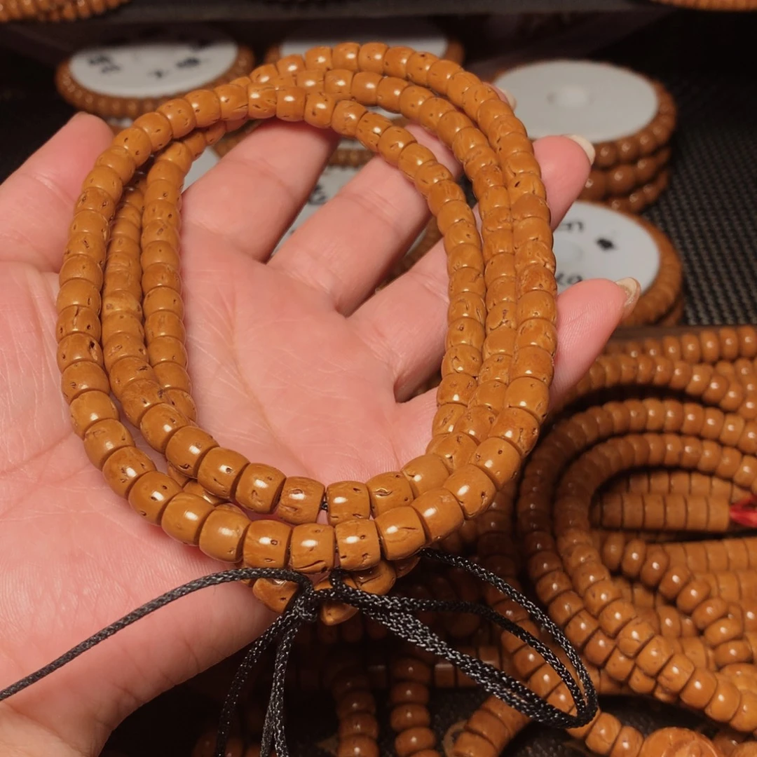 木***偶吊坠桃核桃核脖挂素串