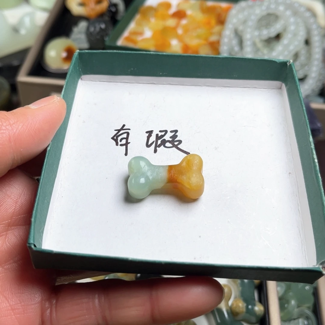 蛇纹石玉原石未镶嵌錯*-