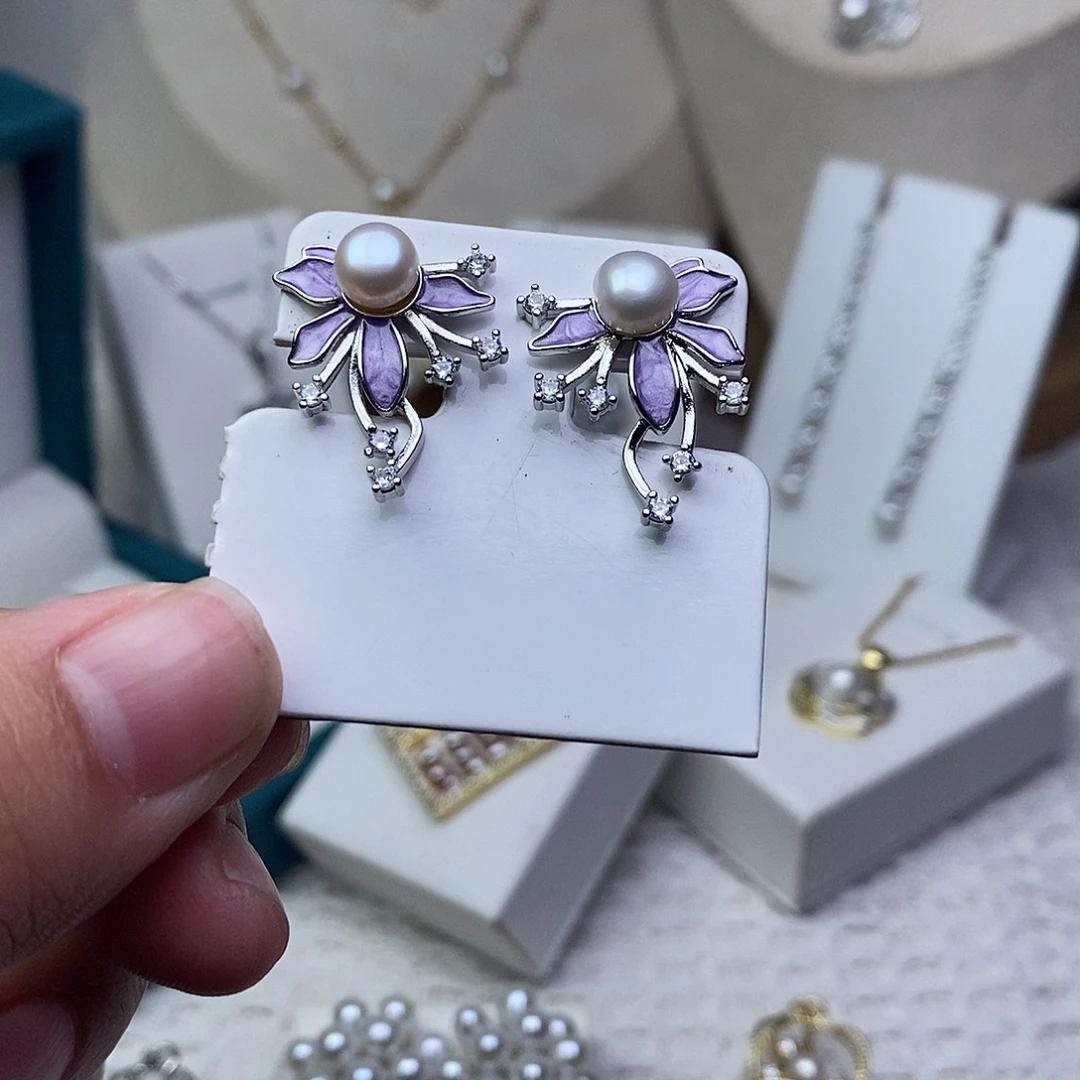 淡水珍珠银S925镶嵌耳饰