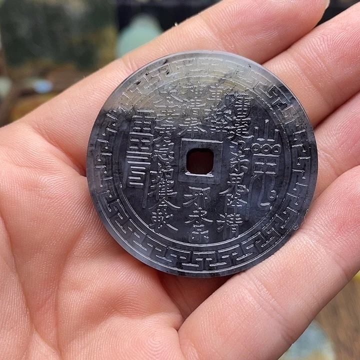 蛇纹石玉挂件未镶嵌