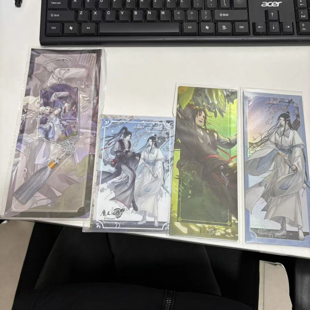 魔道祖师色纸+蓝忘机镭射票+流苏挂件+魏无羡镭射票四件套