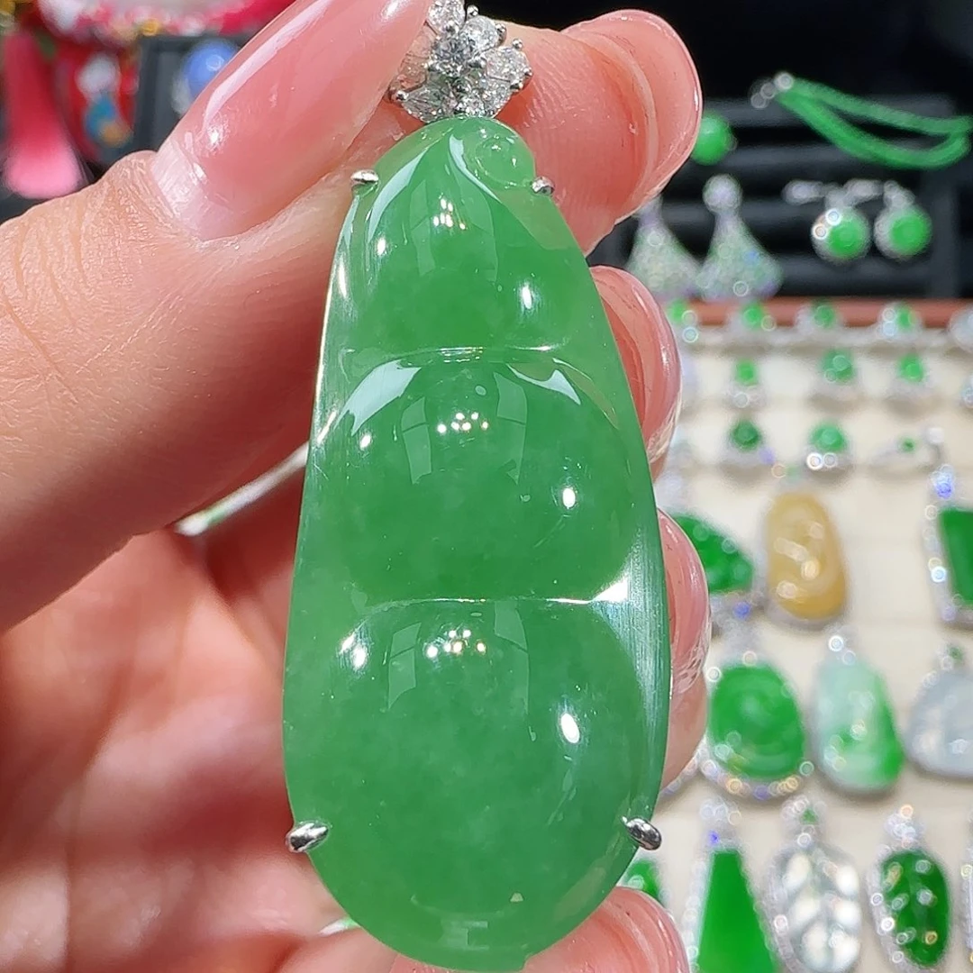 翡翠吊坠(不含链)未镶嵌