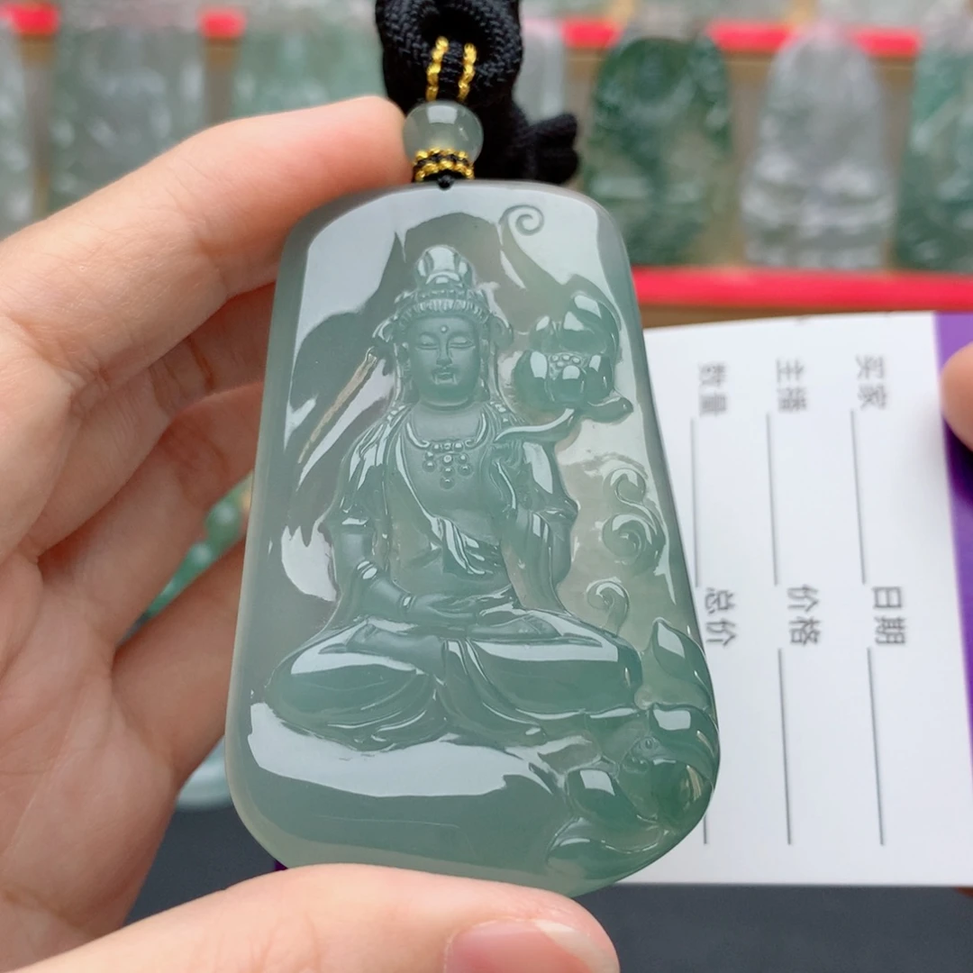 涵***恬翡翠未镶嵌颈饰大势至