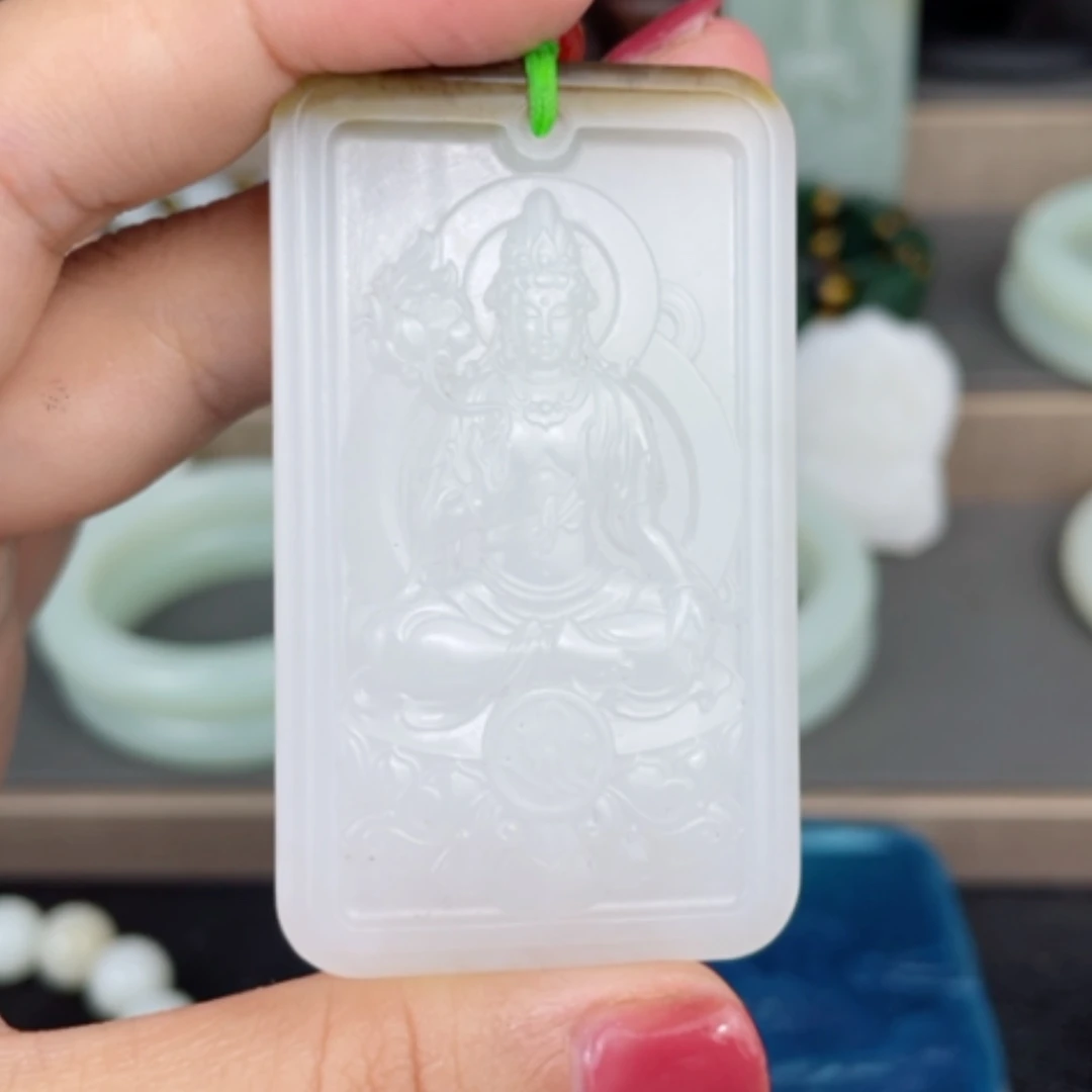 【闪购商品】颈饰未镶嵌和田玉