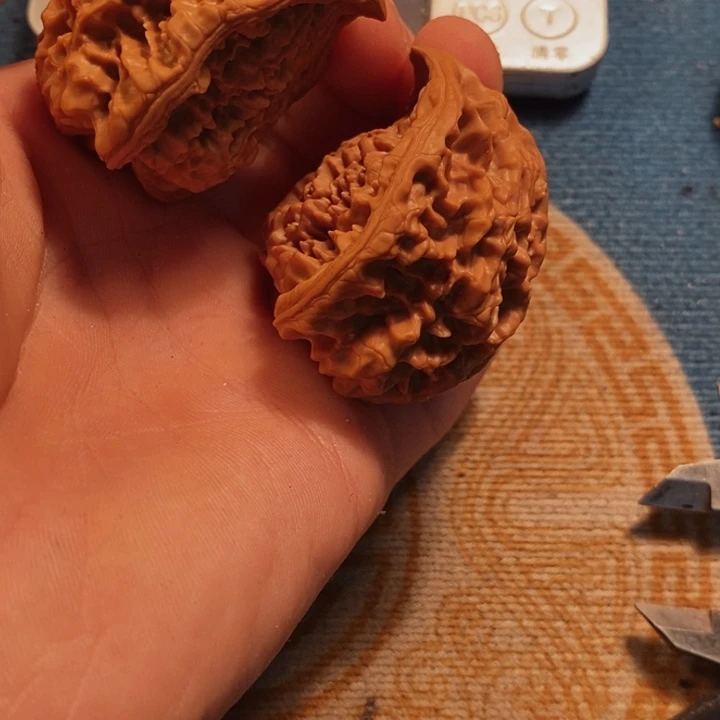 文玩核桃吊坠全品蛇头