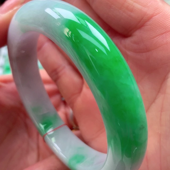 李***霞翡翠未镶嵌手镯天然翡翠手镯