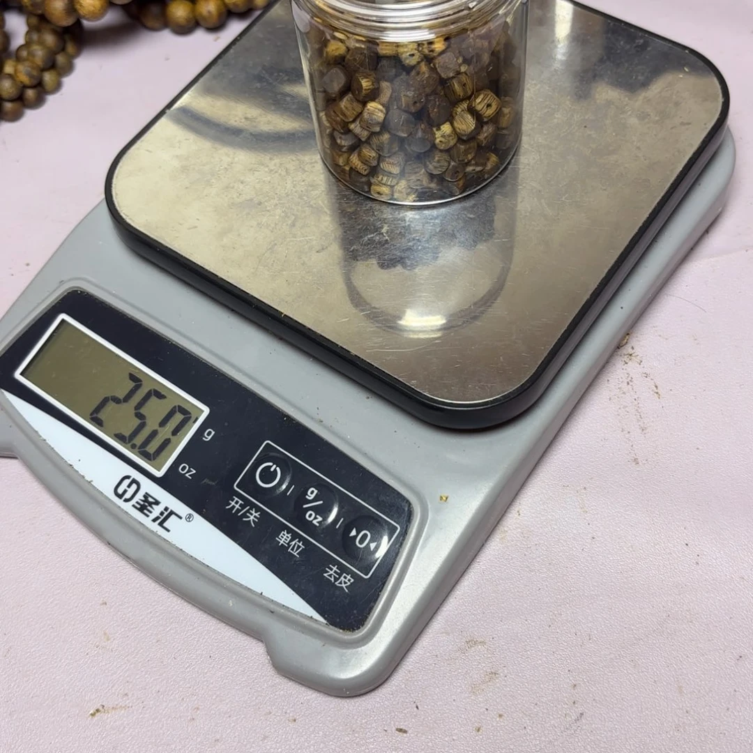 安***头木奇楠原材米微瑕方珠25克卡5