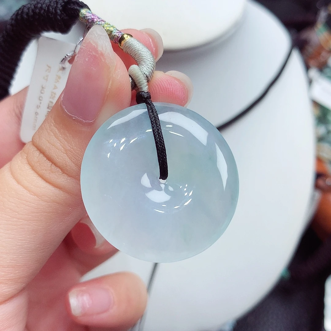এ****颈饰未镶嵌翡翠翡翠，30/5.6