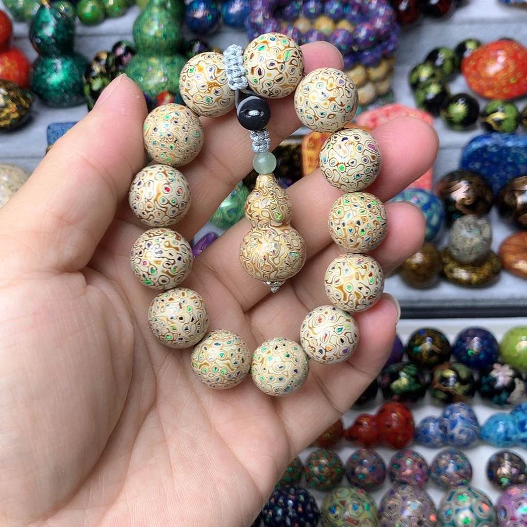 相**笑大漆欧珀1.5手串13颗加葫芦