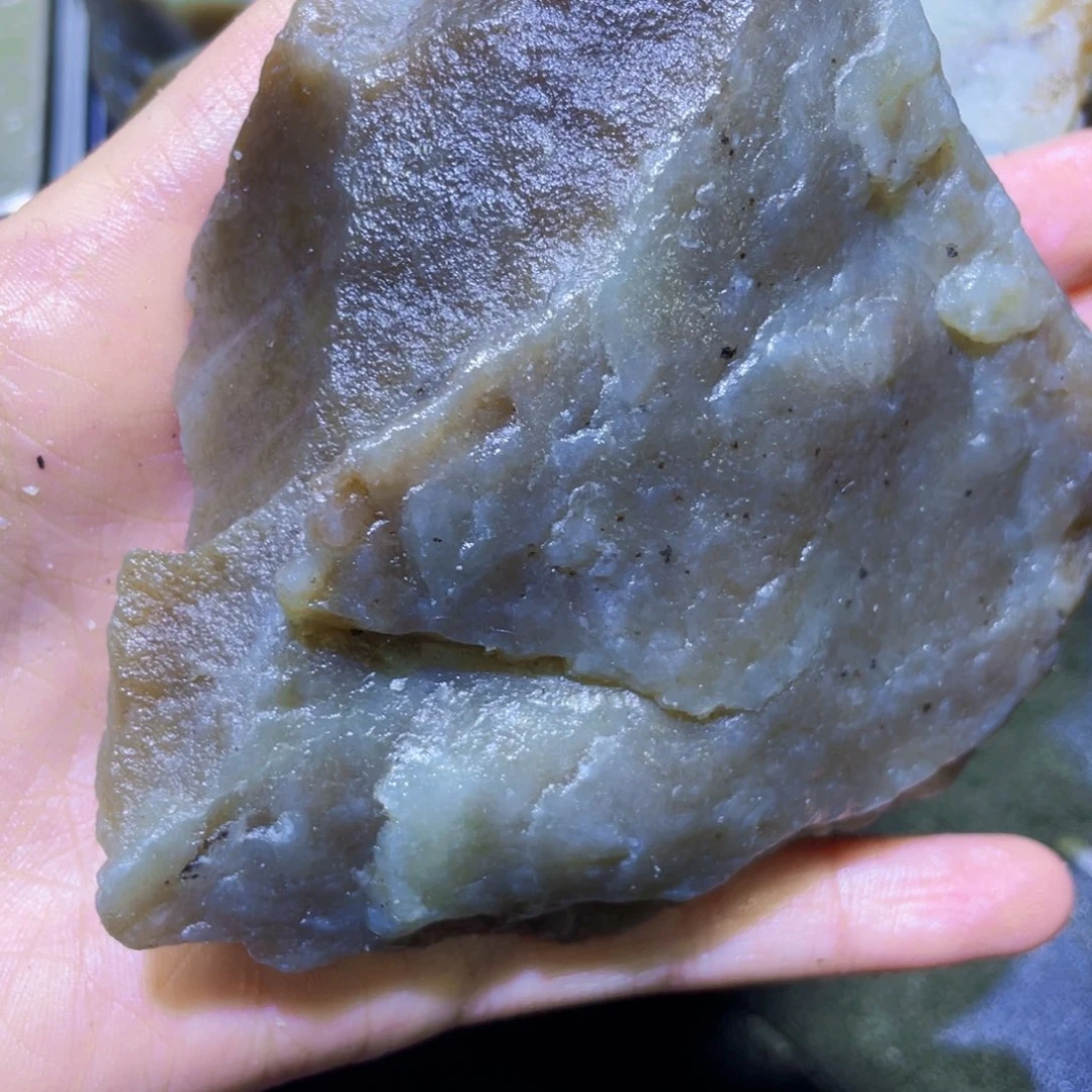 和田玉未镶嵌珠宝半成品