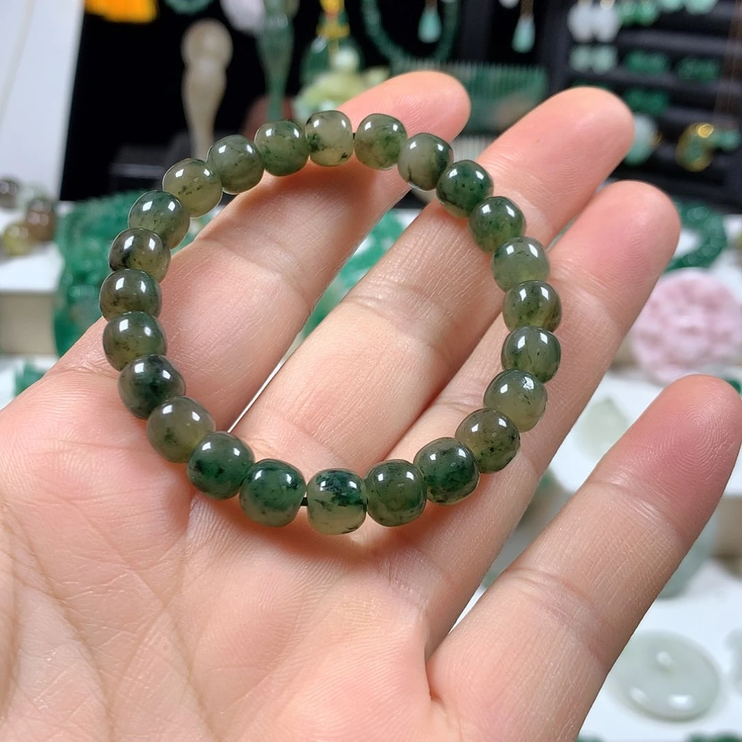 未镶嵌独山玉颈饰