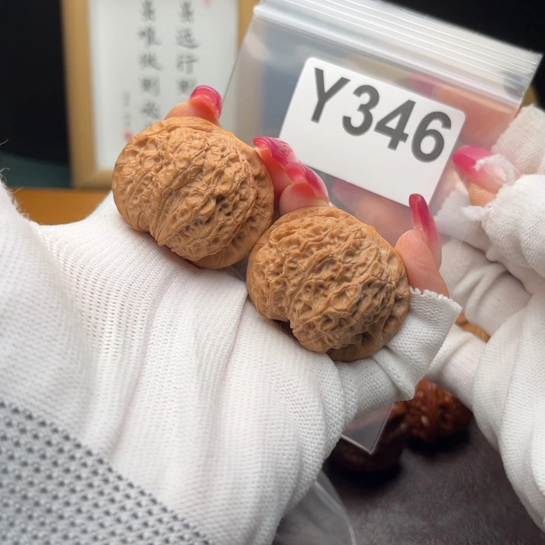 文玩核桃把件39血麒麟y 346