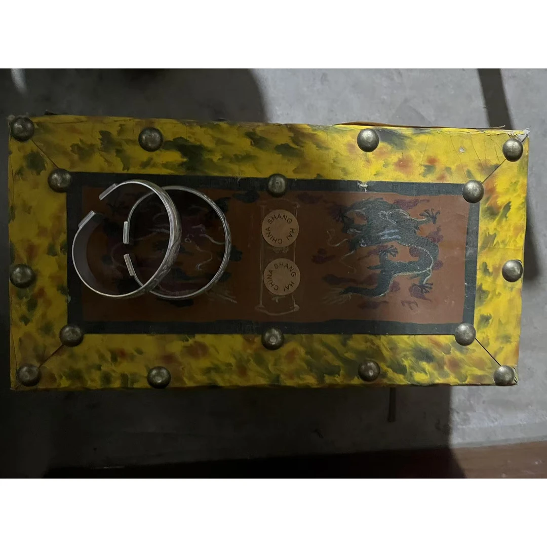 精品摆件好漂亮铆钉箱