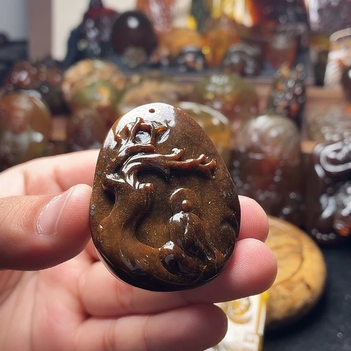 琥珀未镶嵌裸石117