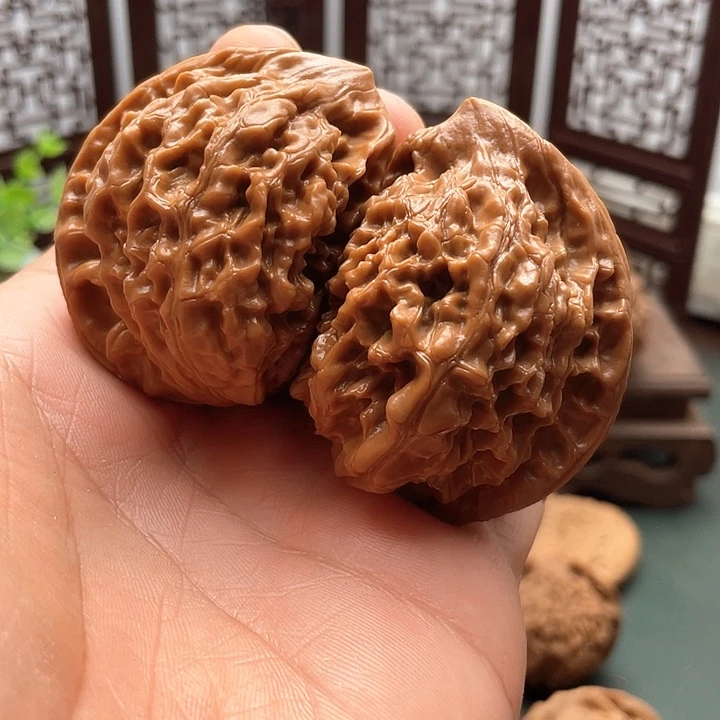文玩核桃把件半壁