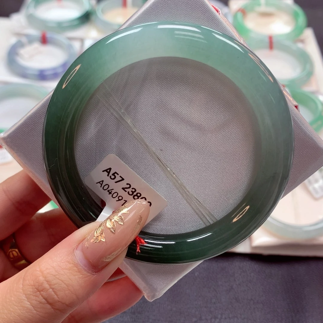 翡翠手镯（圆镯）未镶嵌22（22号）