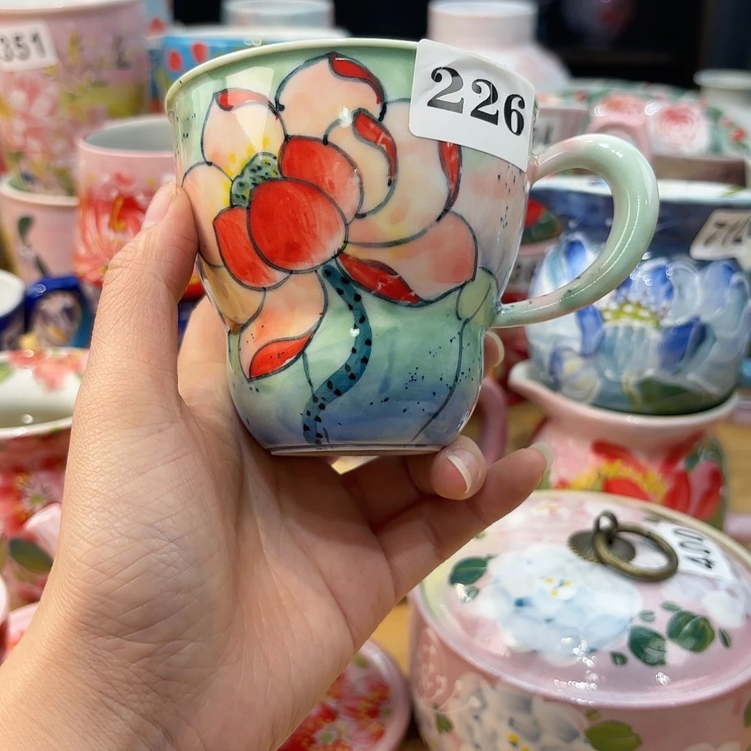 瓷片兔兔盖茨，兔兔