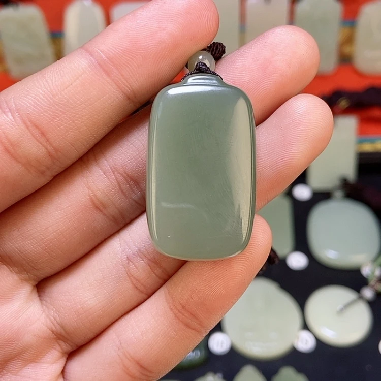 【闪购商品】颈饰未镶嵌和田玉