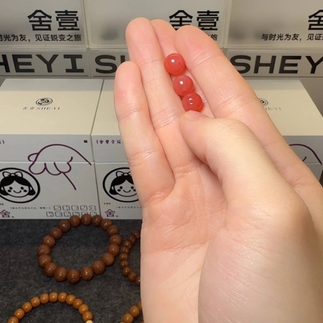 琉璃/树脂/塑料类