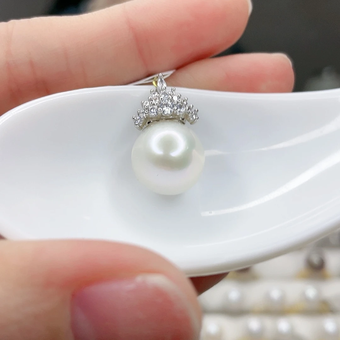 淡水珍珠吊坠(赠链)未镶嵌