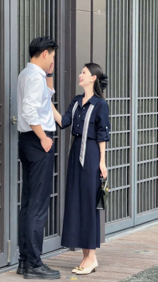 藏青色衬衫半身裙两件套女夏季2025新款高级感气质通勤轻熟风套装