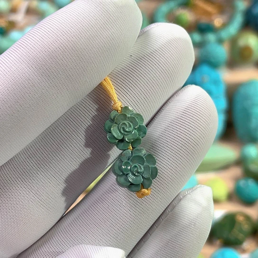 绿松石未镶嵌珠宝奇石