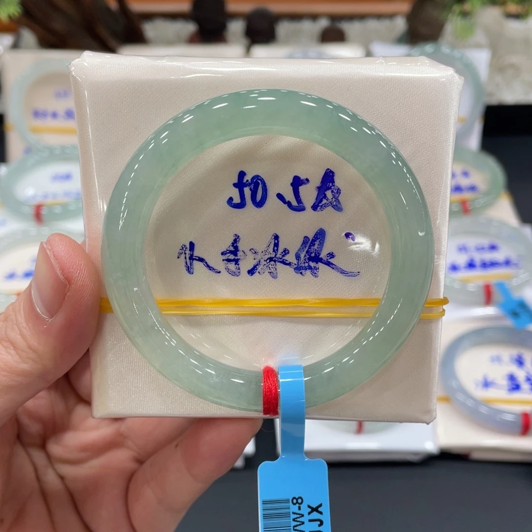 未镶嵌手镯翡翠翡翠
