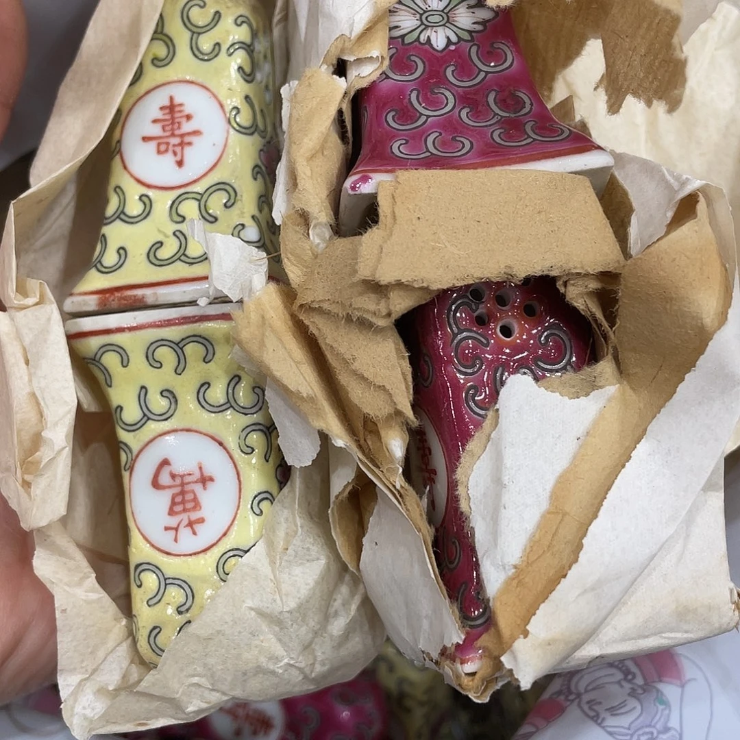 秋***秋瓷片景德镇粉彩胡椒筒