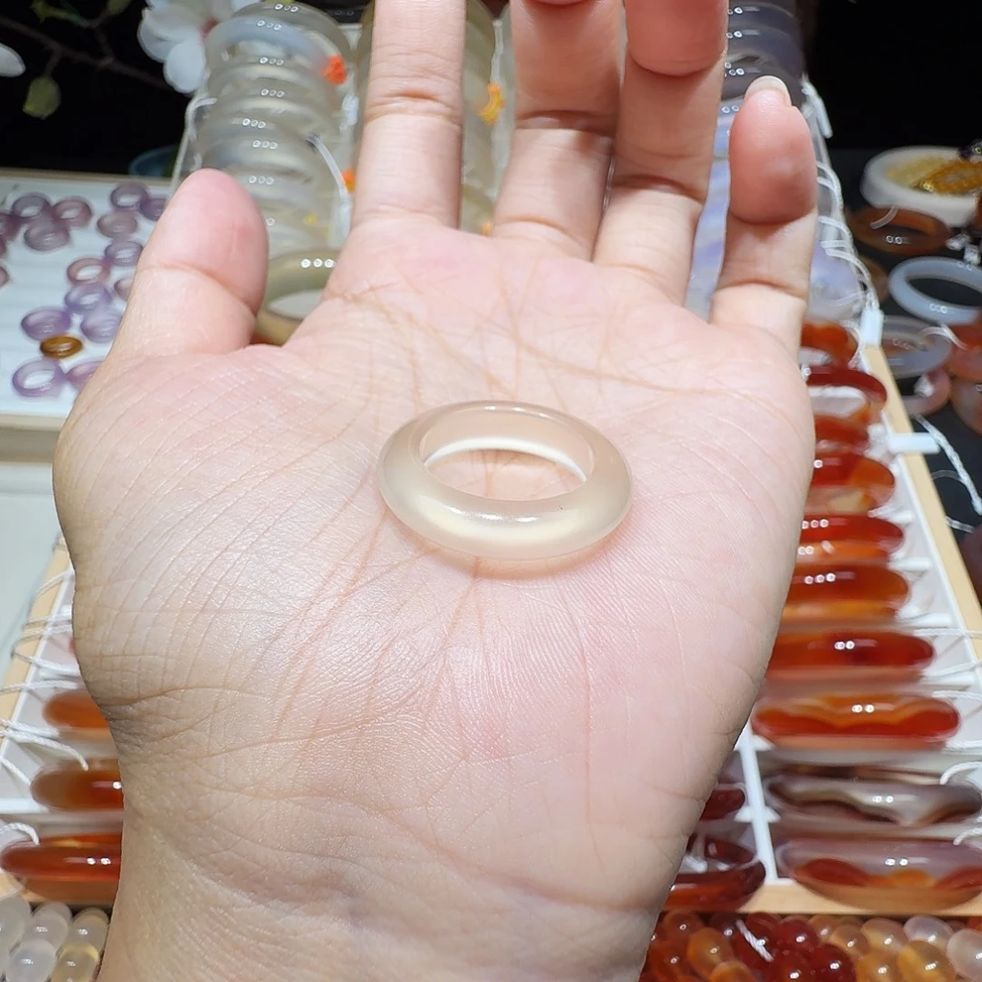 未镶嵌戒圈玛瑙/玉髓