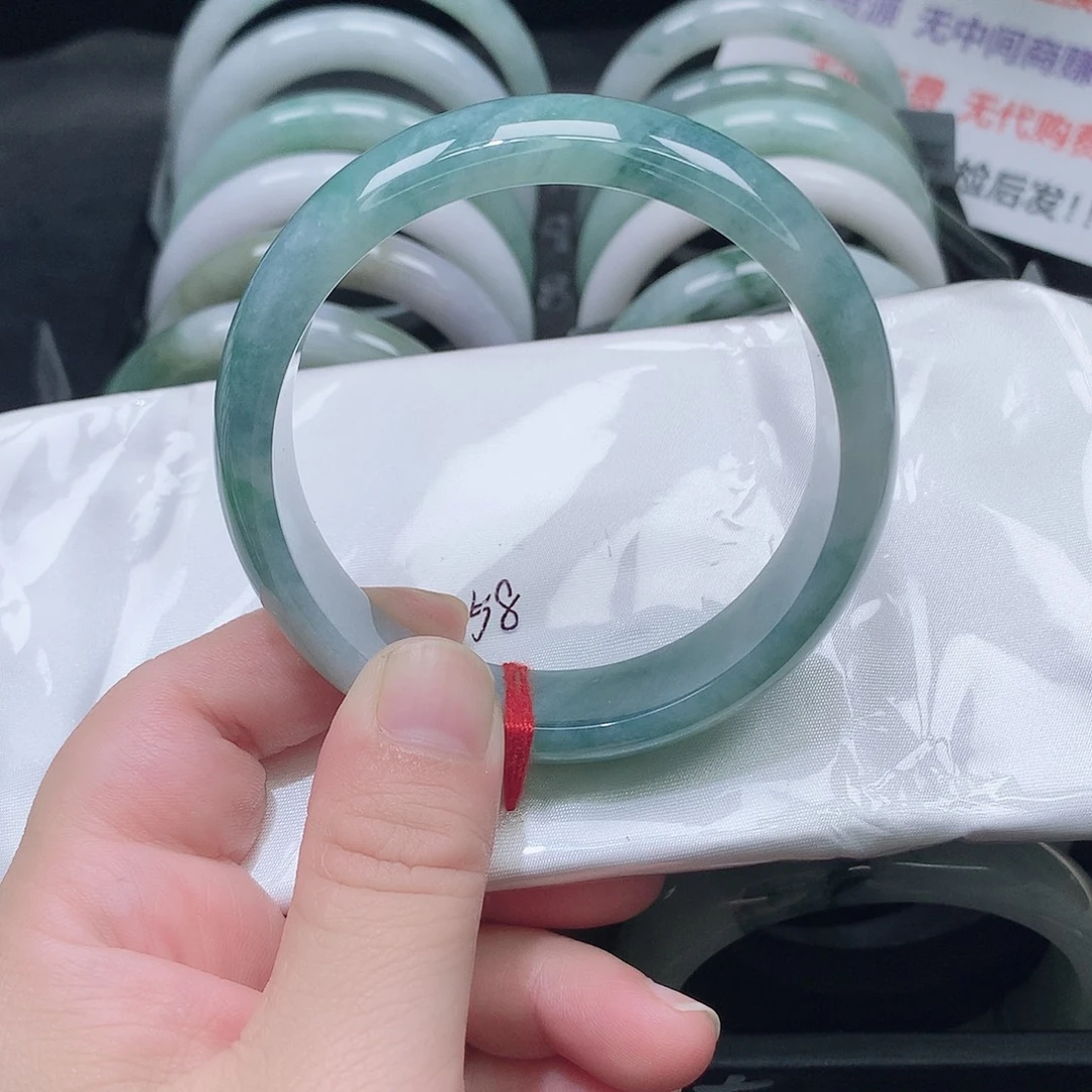 翡翠未镶嵌手镯602