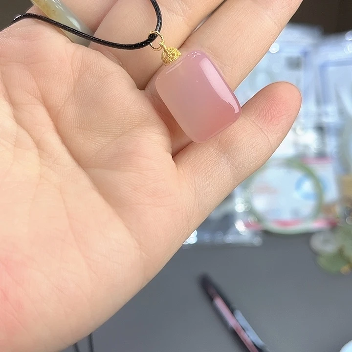 合金颈饰玛瑙/玉髓无事牌