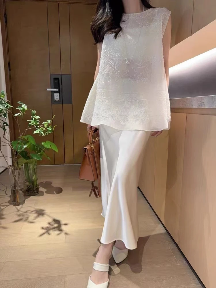 2025重工刺绣新中式宽松背心马甲上衣女