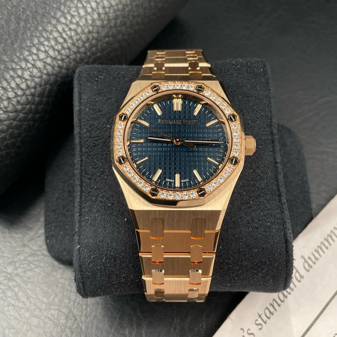 未使用 Audemars Piguet/爱彼 劳大/爱彼77451or蓝/25年全套/1056