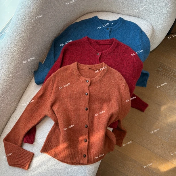 /D.X/冬季新款『初沐弥光』韩系复古时尚单排扣圆领针织开衫外套