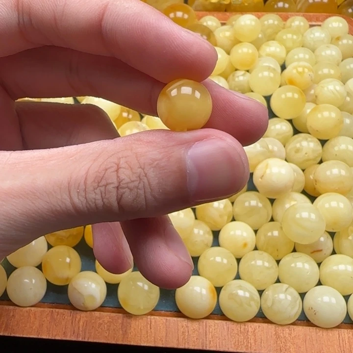 蜜蜡未镶嵌珠宝奇石天然450