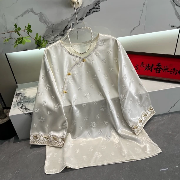 春季新款新中式提花刺绣衬衫女显瘦宽松斜襟上衣百搭