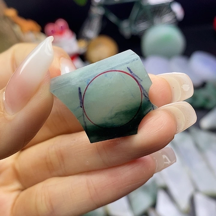 游***龙定制翡翠未镶嵌如意锁