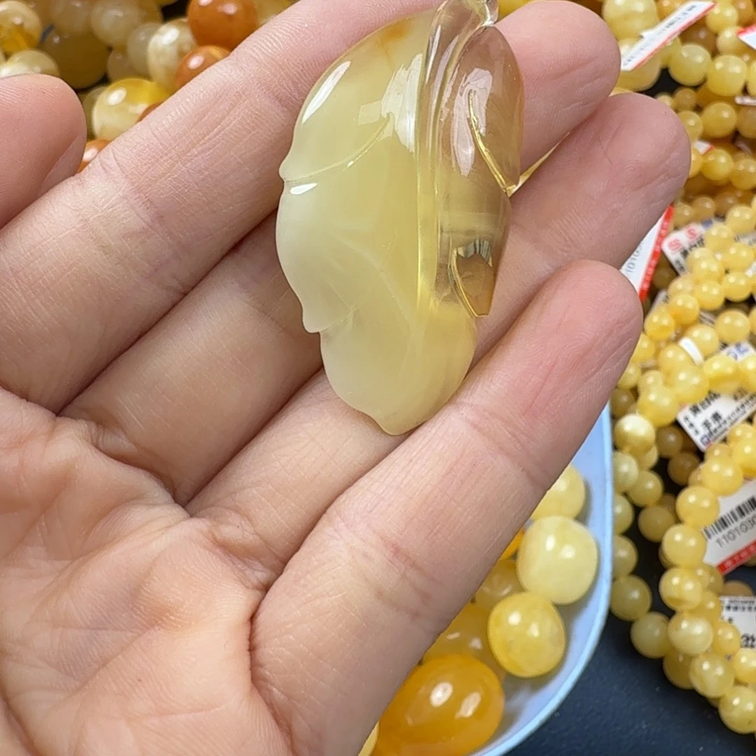 琥珀未镶嵌珠宝奇石