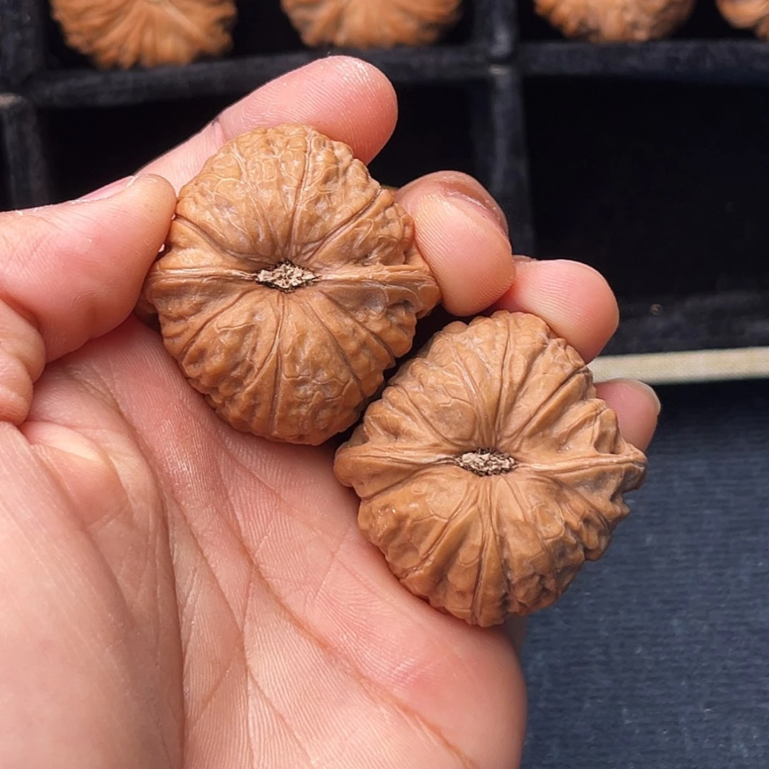 鱼***宝文玩核桃吊坠036-1107  鱼宝