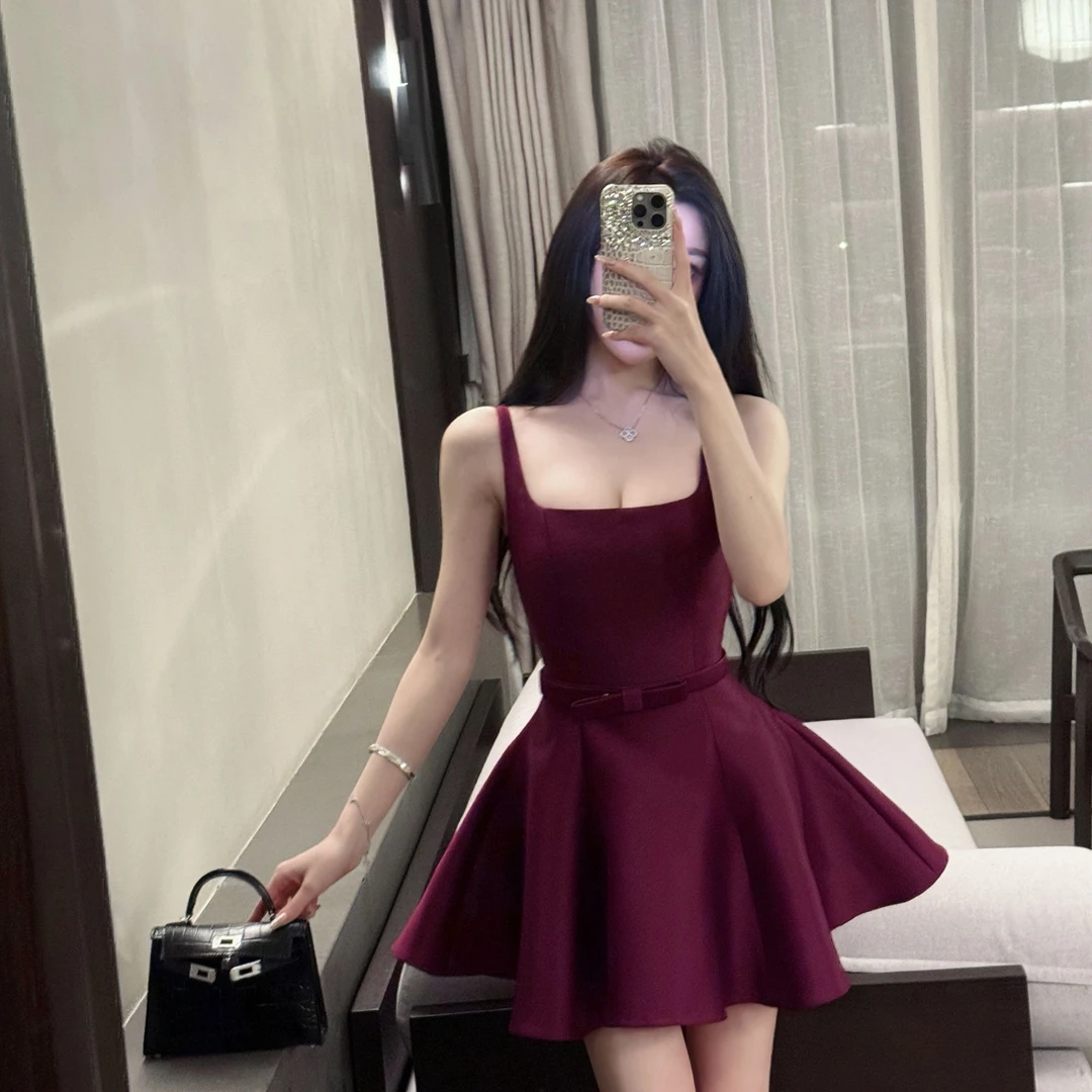 【紫藤幽梦】法式简约方领无袖收腰连衣裙设计气质显瘦轻奢连衣裙