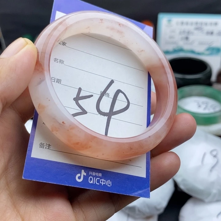 未镶嵌手镯石英质玉