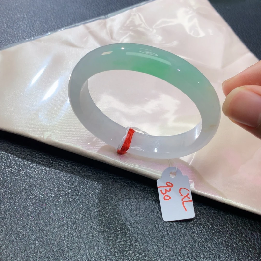 翡翠未镶嵌手镯贵妃甜绿25号