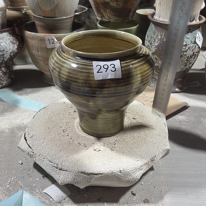 陶摆件高17，口12，微瑕疵处理，有孔，293