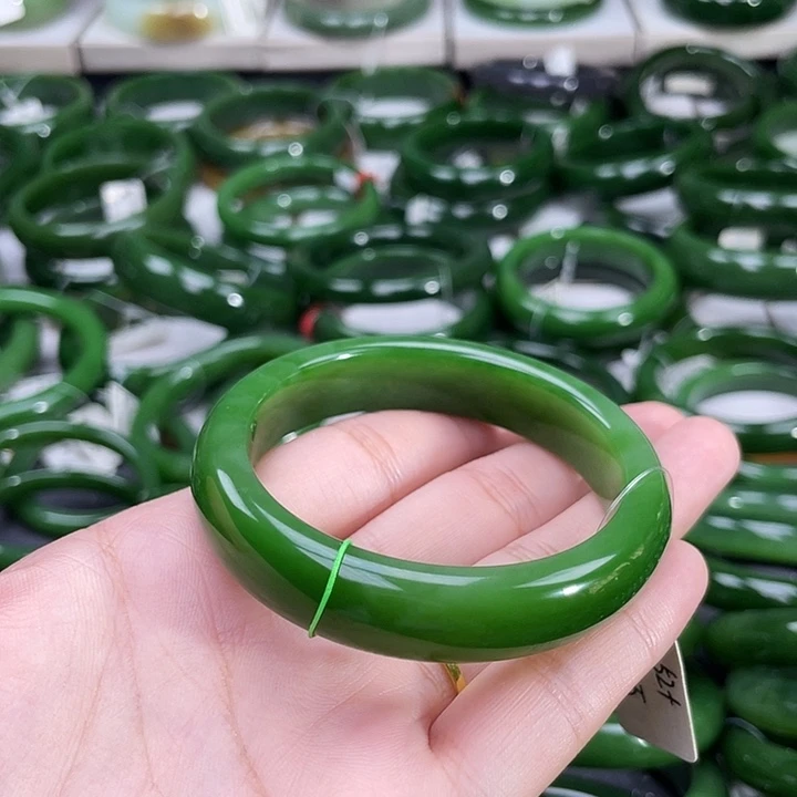 和田玉（碧玉）手镯未镶嵌