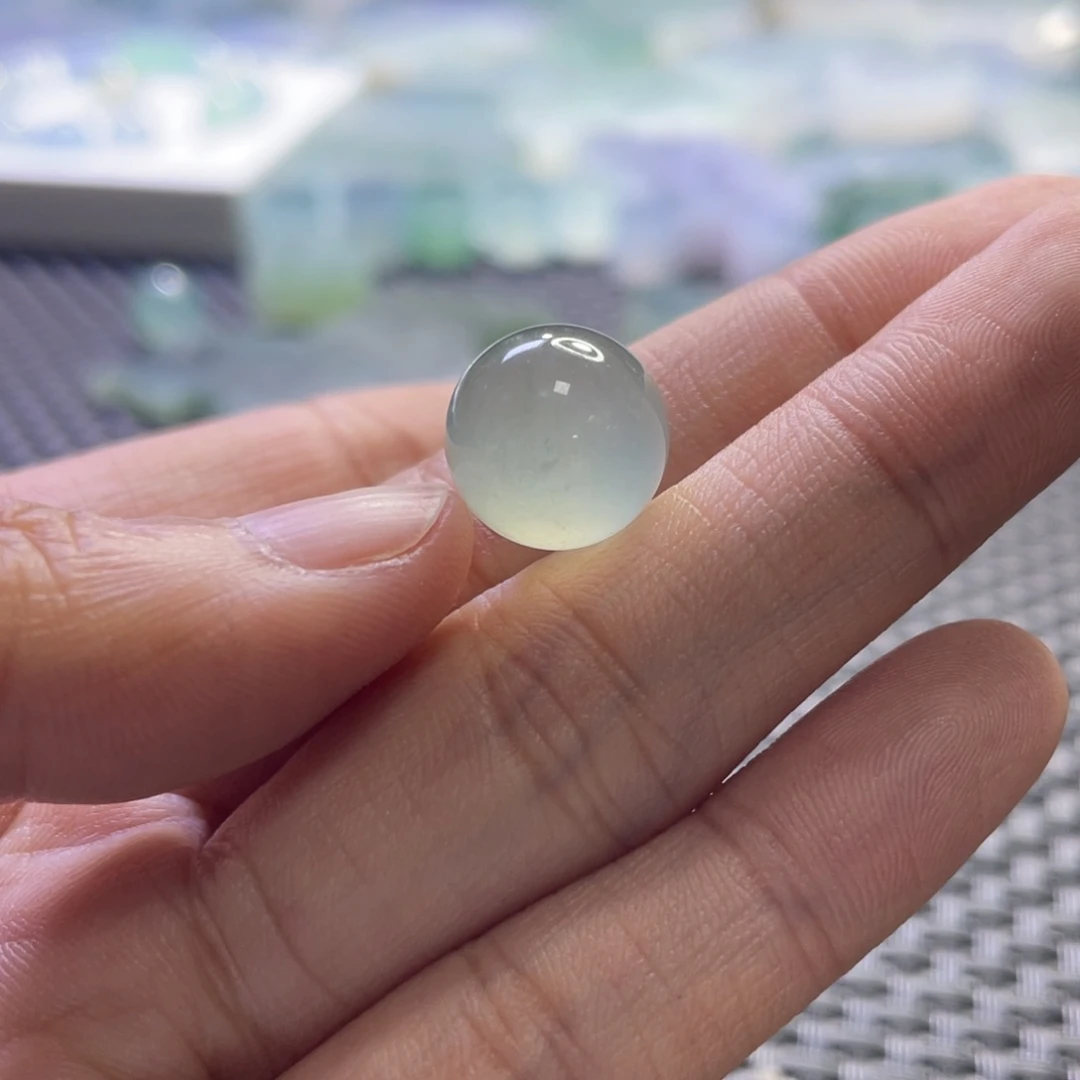 定制翡翠未镶嵌甜****鱼定制珠子打孔