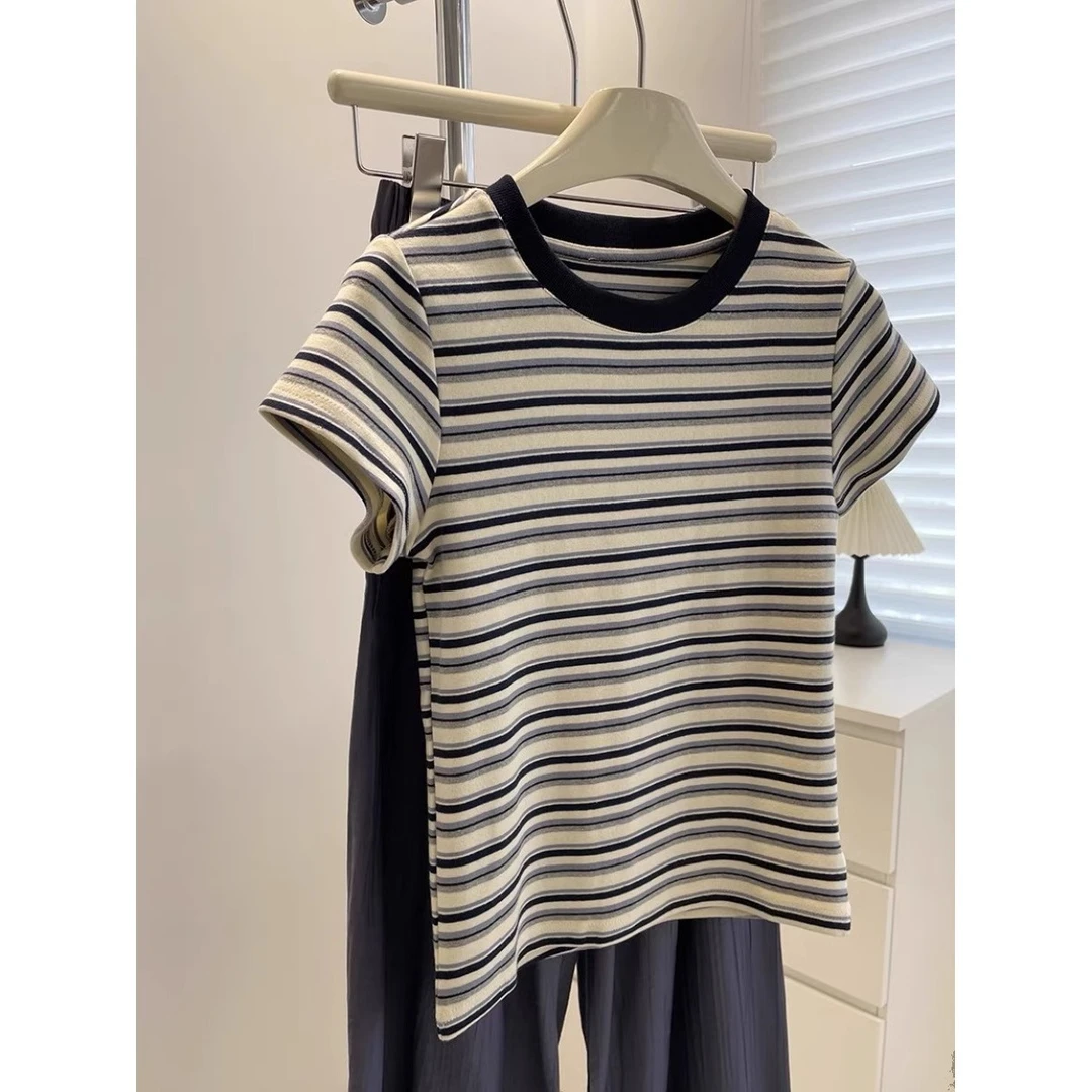 韩版圆领撞色条纹短袖T恤女夏季设计感小众减龄修身显瘦正肩上衣